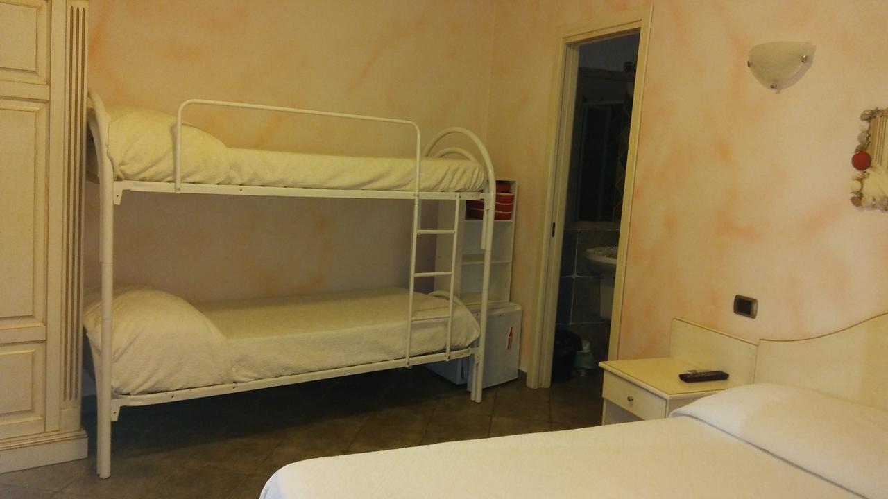 וילסימיוס Hotel Sa Cralla מראה חיצוני תמונה